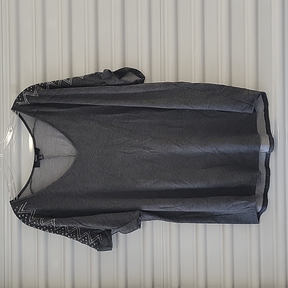 Women's Plus-Size V-neck Shirt